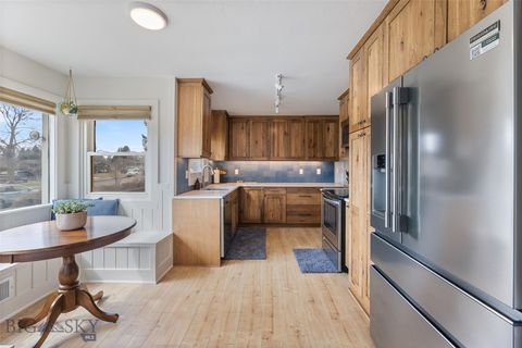 Photo of 618 N 2nd Street, Livingston, MT 59047 (MLS # 400322)