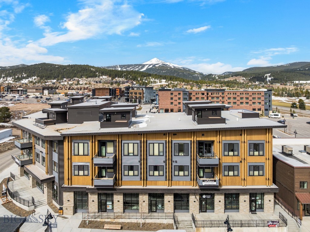 211 Town Center Avenue 3A
