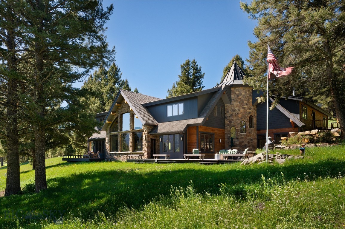 81 Steamboat Trail