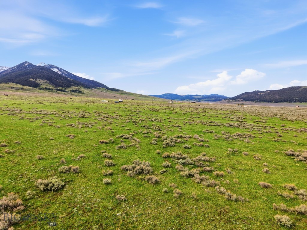 Sportsmans Paradise - Land