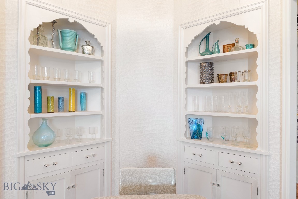 Hathorn Condos - Commercial Sale