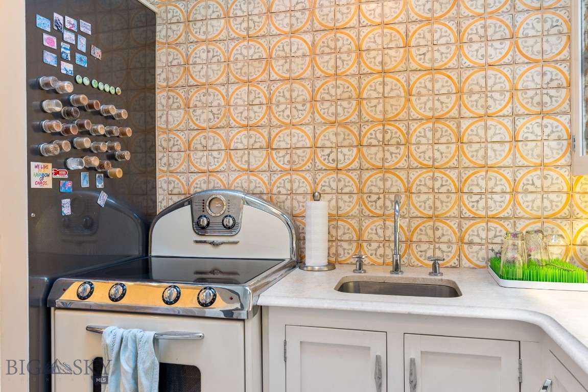 Hathorn Condos - Commercial Sale