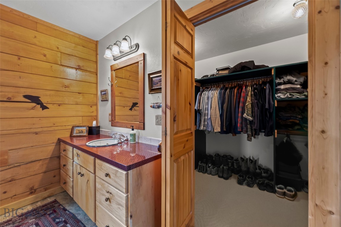 Shining Mountain Unit I - Residential