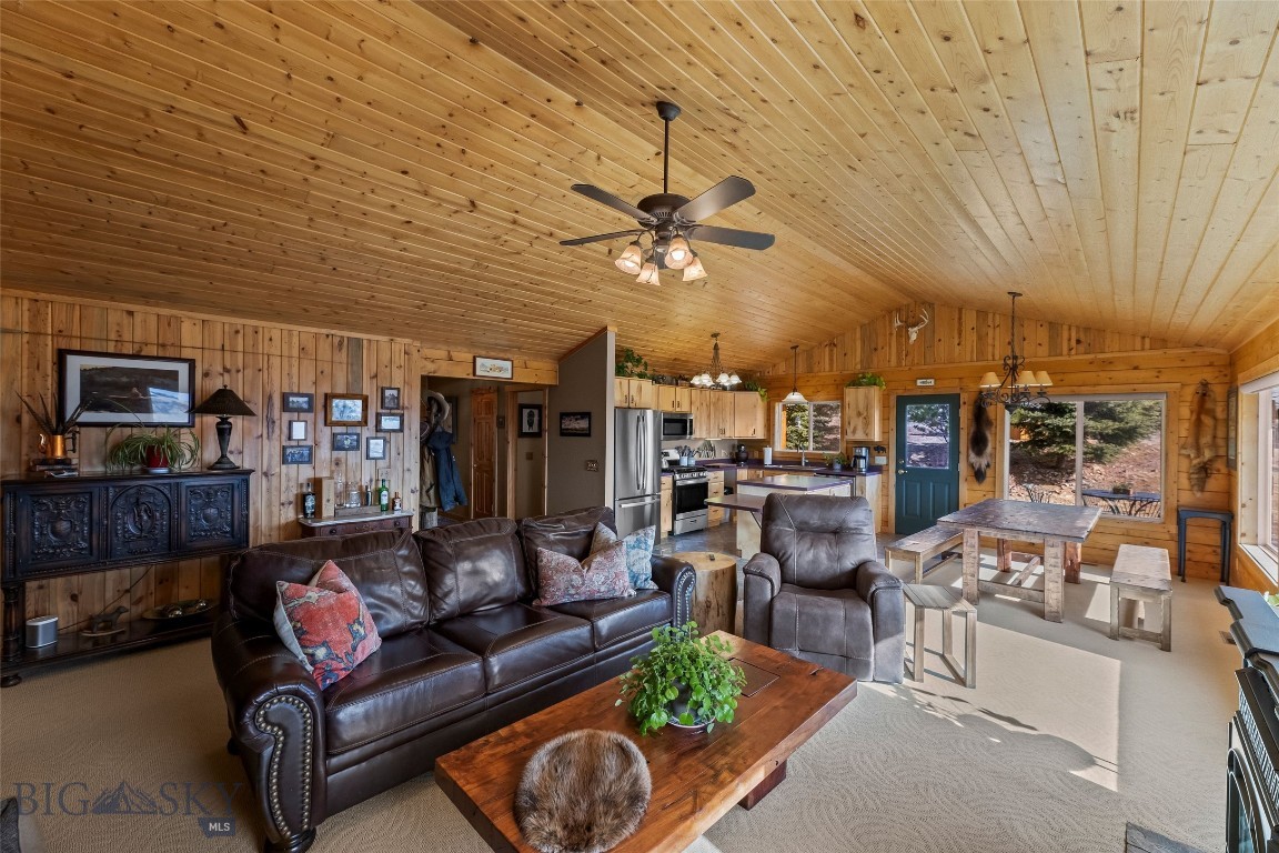 Shining Mountain Unit I - Residential