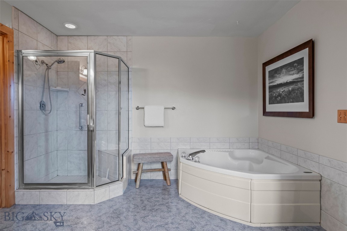 Shining Mountain Unit I - Residential