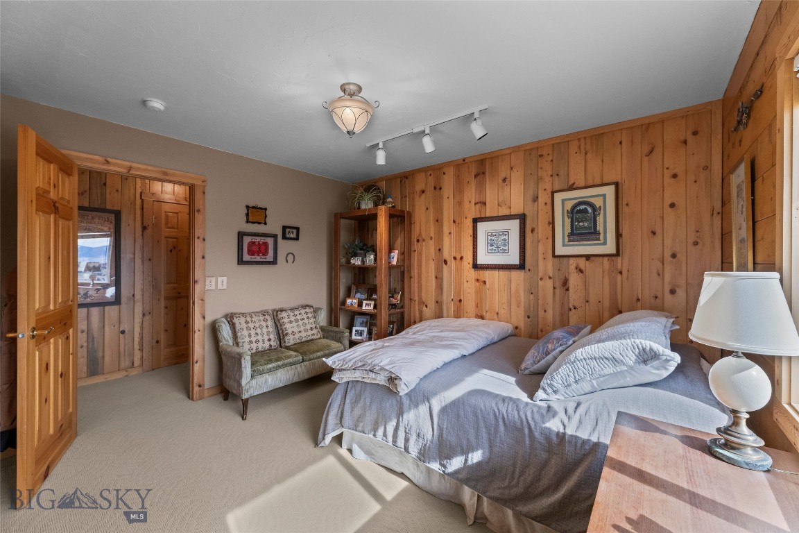 Shining Mountain Unit I - Residential