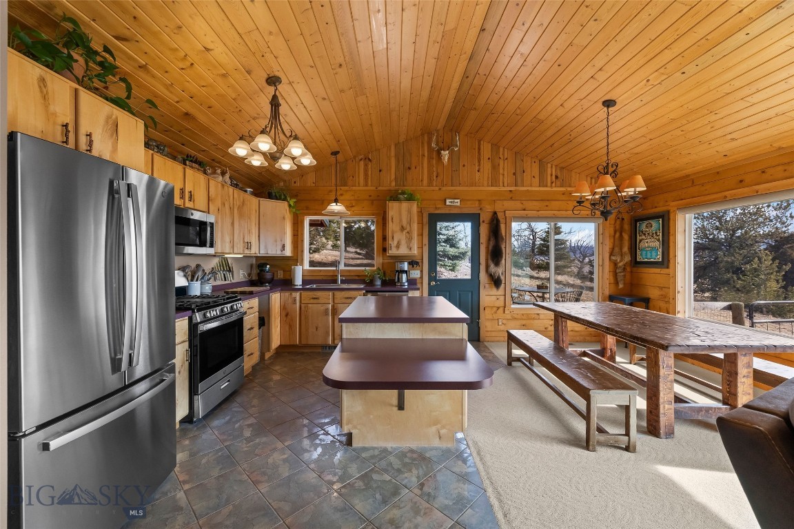 Shining Mountain Unit I - Residential