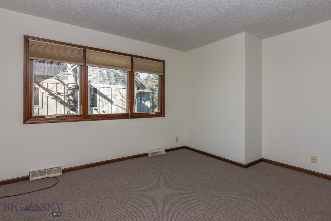 Riverside Manor - Residential