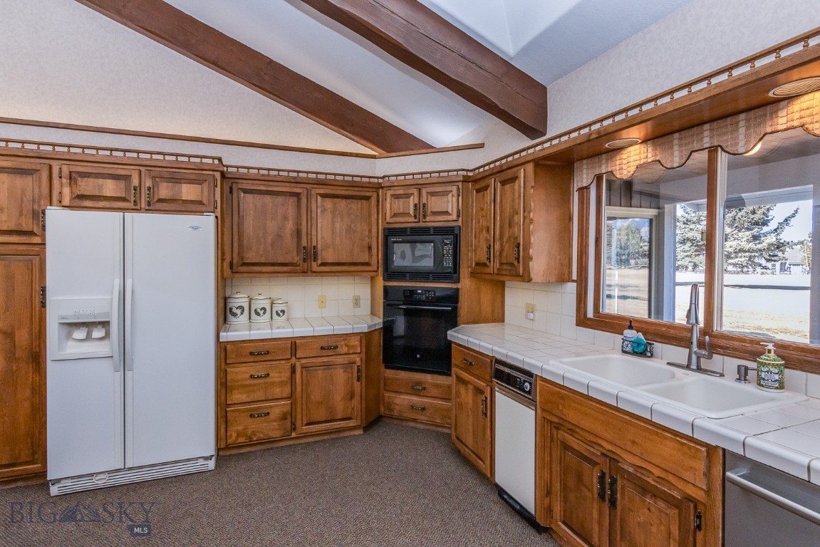 Riverside Manor - Residential