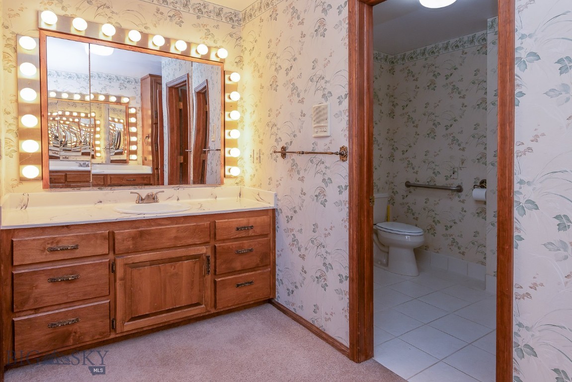 Riverside Manor - Residential