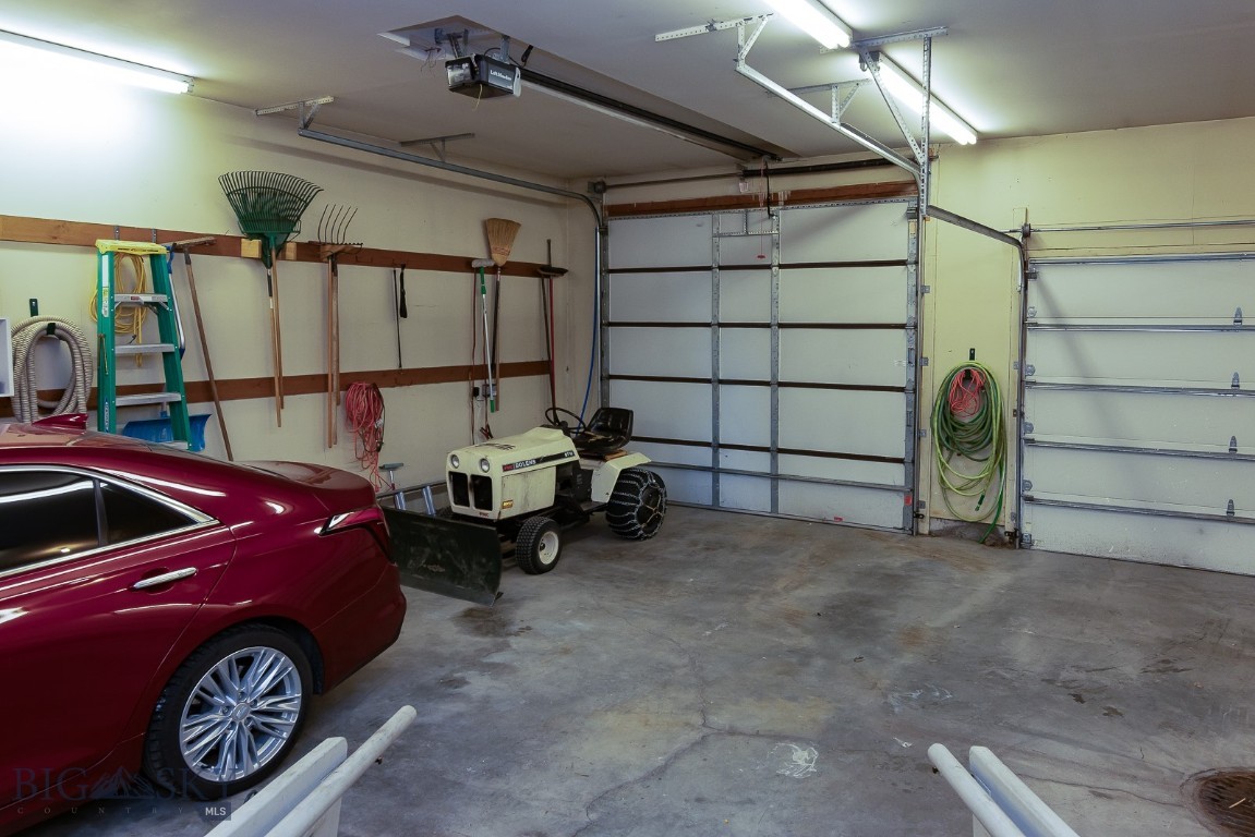 Riverside Manor - Residential