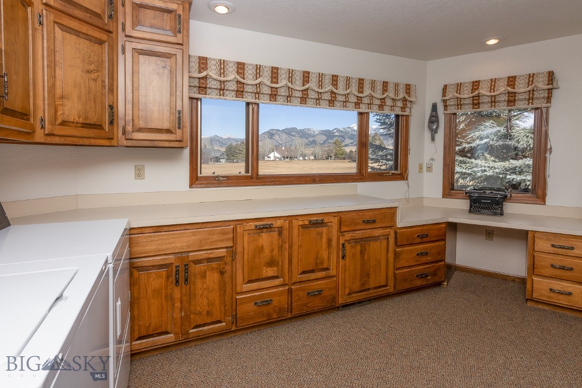 Riverside Manor - Residential