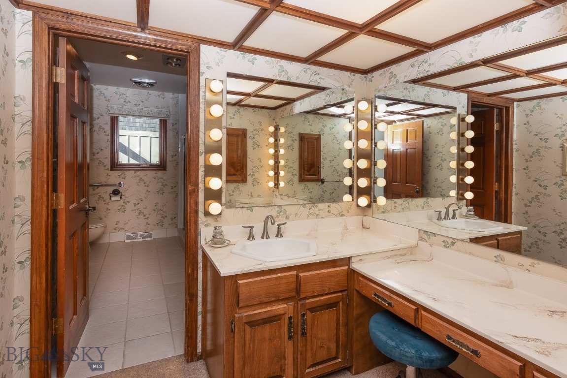 Riverside Manor - Residential