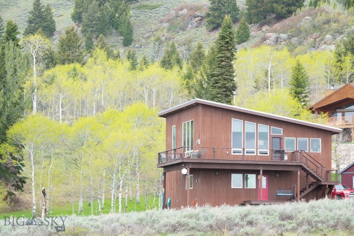 Yellowstone Holiday - Residential
