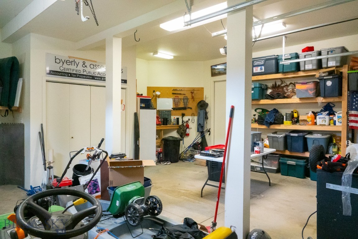 Yellowstone Holiday - Residential