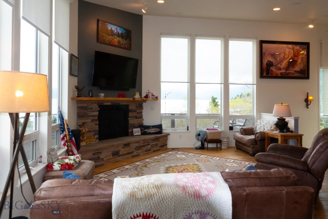 Yellowstone Holiday - Residential