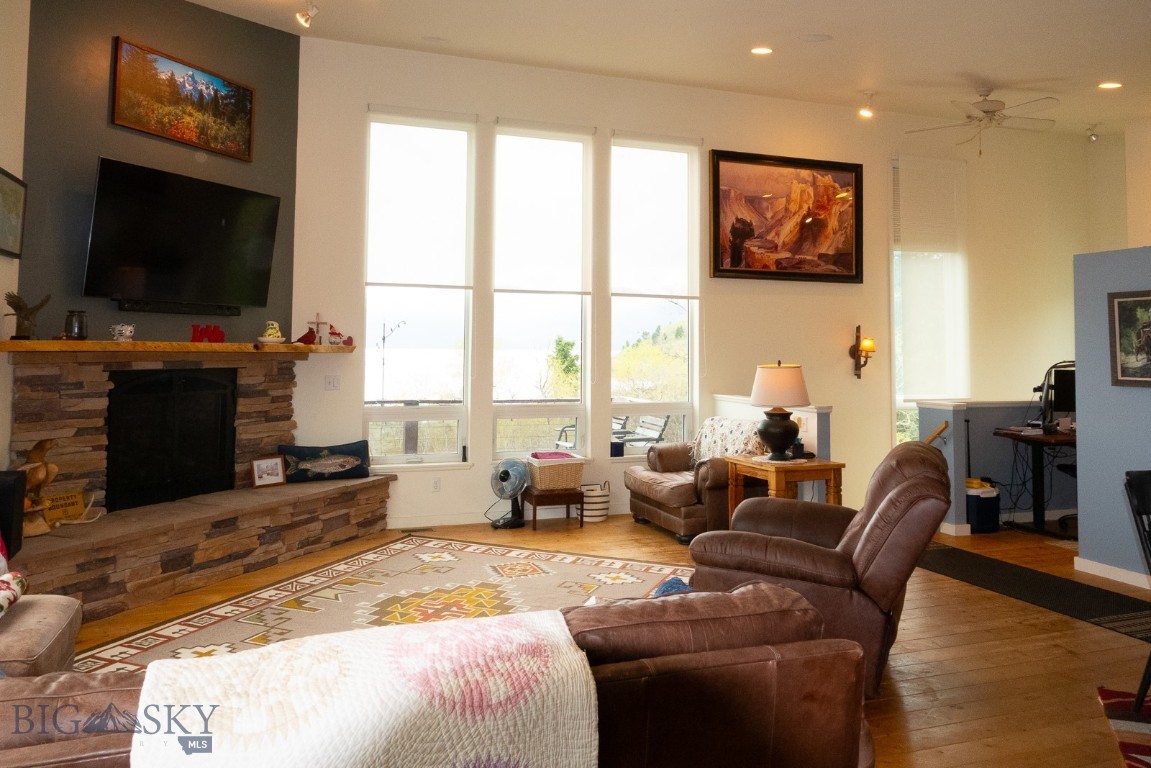 Yellowstone Holiday - Residential