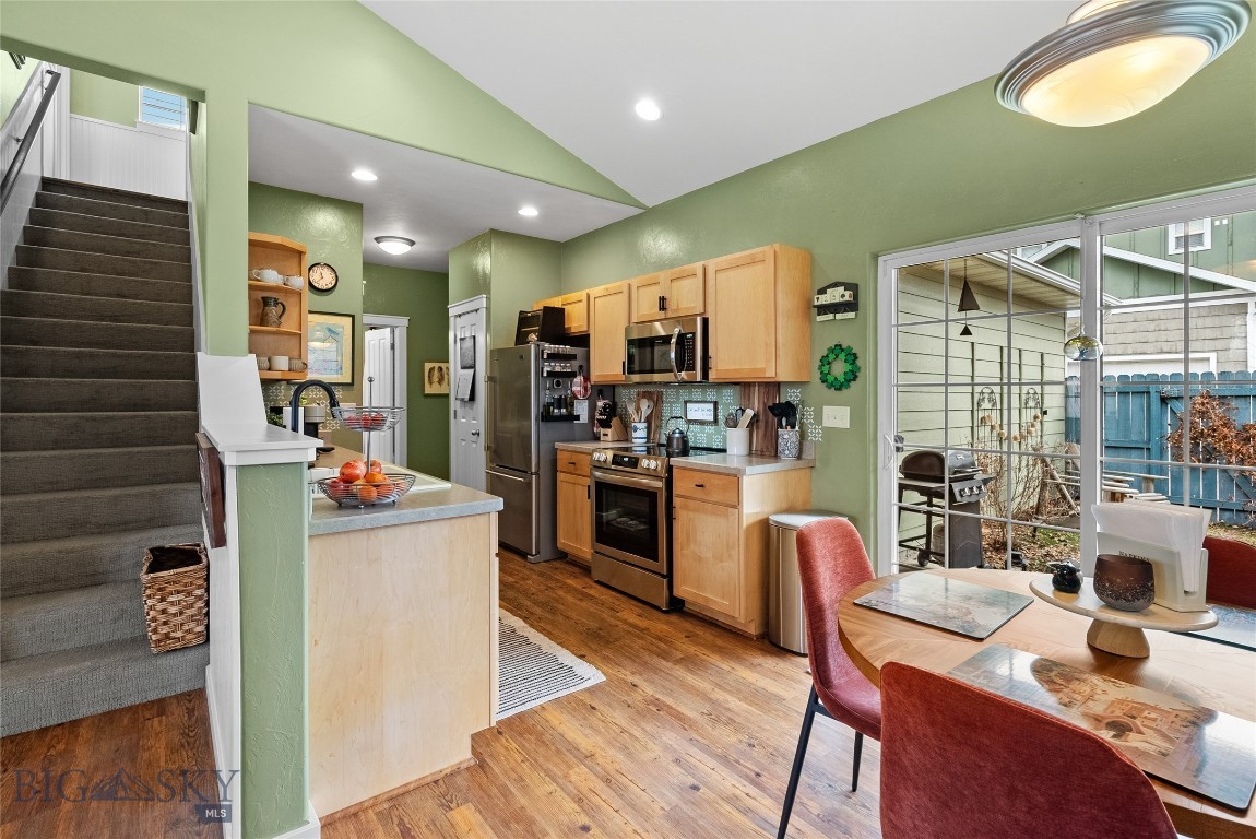 Bozeman, Montana 59718, United States, 3 Bedrooms Bedrooms, ,2 BathroomsBathrooms,Residential,Contingent,113345