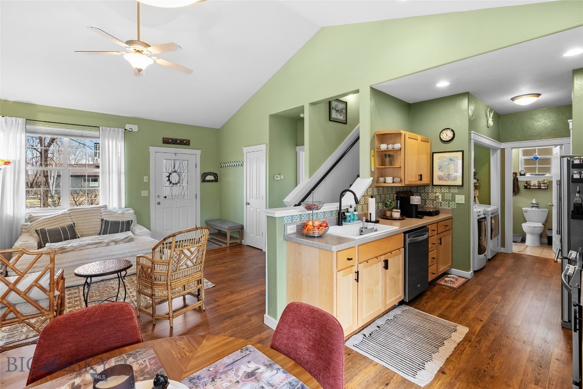 Bozeman, Montana 59718, United States, 3 Bedrooms Bedrooms, ,2 BathroomsBathrooms,Residential,Contingent,113345