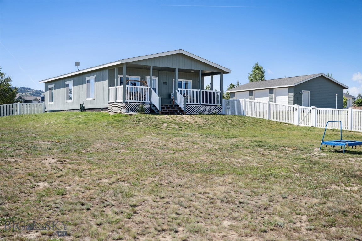 Rocker, Montana 59701, United States, 3 Bedrooms Bedrooms, ,2 BathroomsBathrooms,Residential,Pending,152177