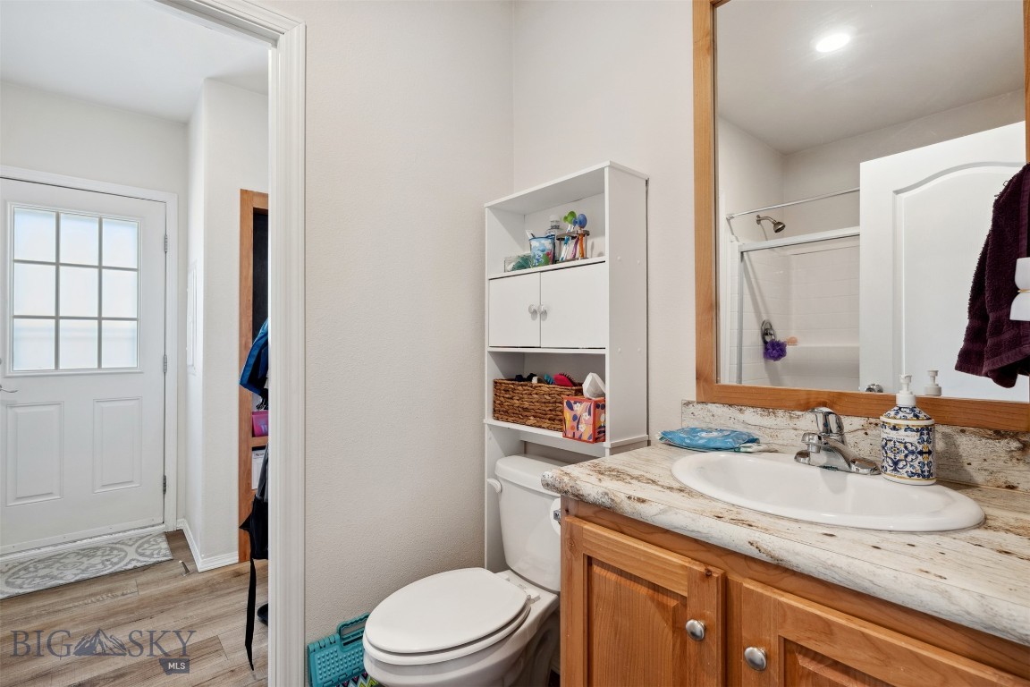 Rocker, Montana 59701, United States, 3 Bedrooms Bedrooms, ,2 BathroomsBathrooms,Residential,Pending,152177