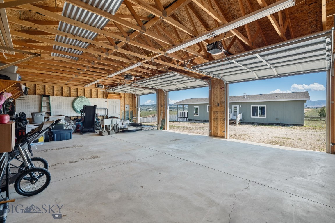 Rocker, Montana 59701, United States, 3 Bedrooms Bedrooms, ,2 BathroomsBathrooms,Residential,Pending,152177