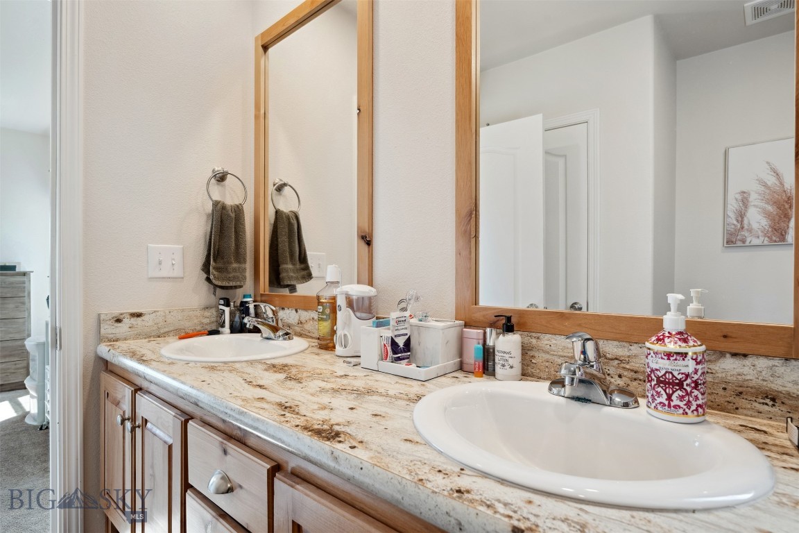 Rocker, Montana 59701, United States, 3 Bedrooms Bedrooms, ,2 BathroomsBathrooms,Residential,Pending,152177