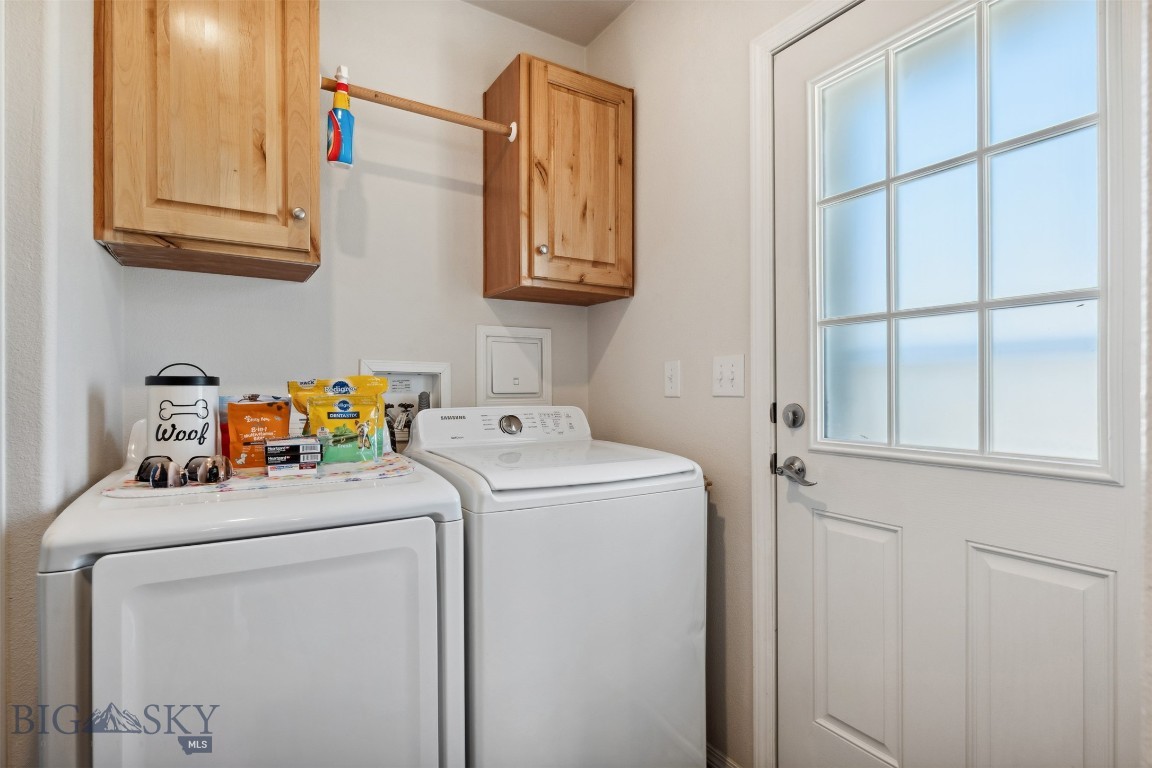 Rocker, Montana 59701, United States, 3 Bedrooms Bedrooms, ,2 BathroomsBathrooms,Residential,Pending,152177