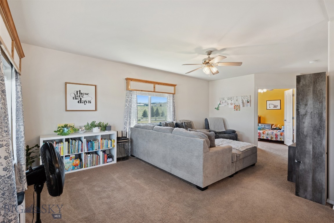 Rocker, Montana 59701, United States, 3 Bedrooms Bedrooms, ,2 BathroomsBathrooms,Residential,Pending,152177