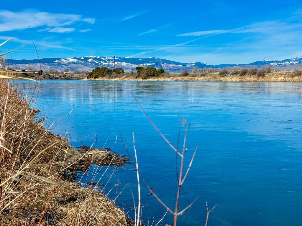 Missouri River Rendezvous - Land