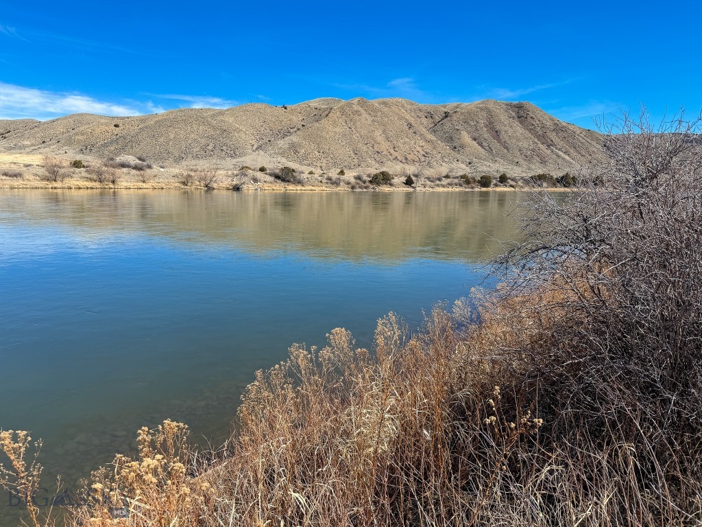 Missouri River Rendezvous - Land