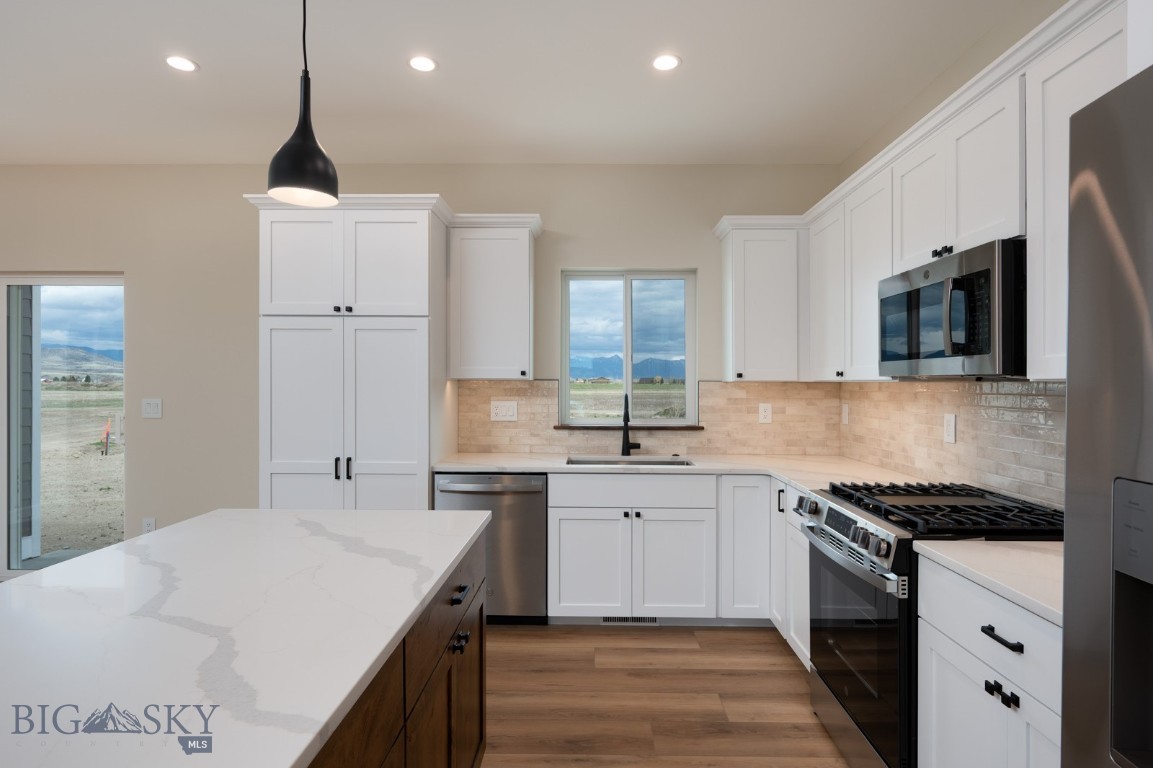 Manhattan Meadows - Residential