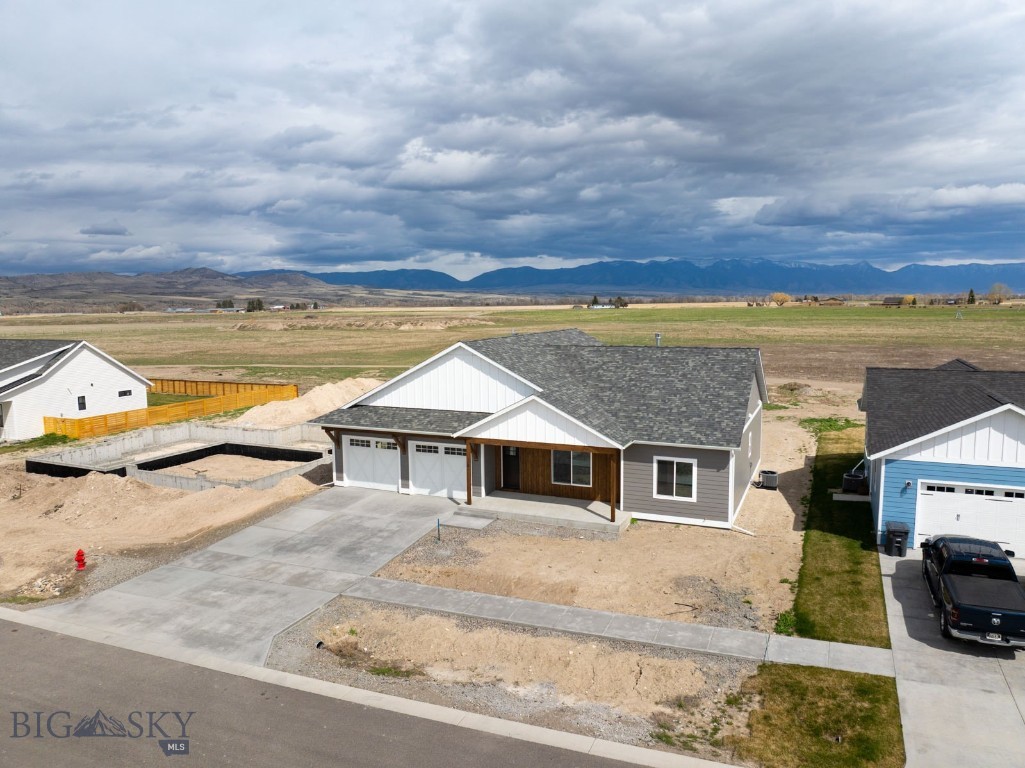 Manhattan Meadows - Residential