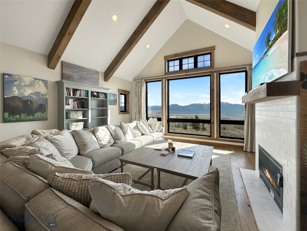 231 Axolotl Lakes Road