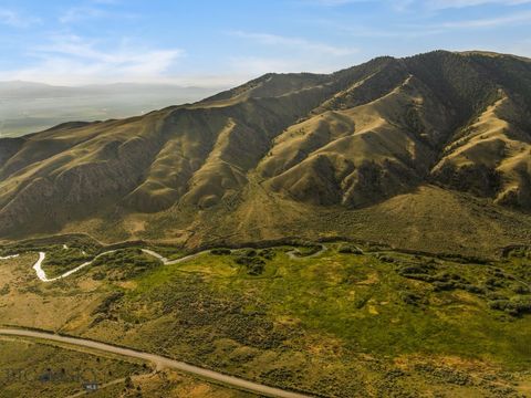 Elk Meadows Ranch 3569 Gosman Lane Lima MT 59724