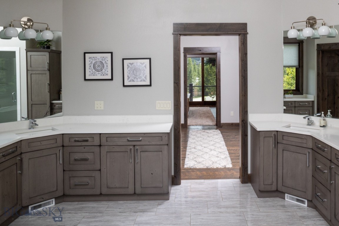 Big Sky, Montana 59716, United States, 5 Bedrooms Bedrooms, ,6 BathroomsBathrooms,Residential,Active,158658