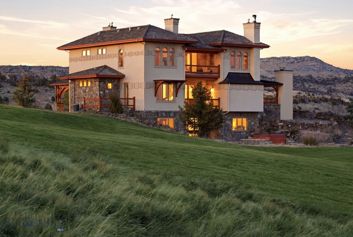 1240 Twin River Cutoff