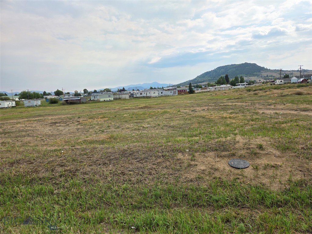 Looking for land in town, this is the place for you. Seller would like to sell all 5 parcels together that total 25,745 square feet or .058 of an acre