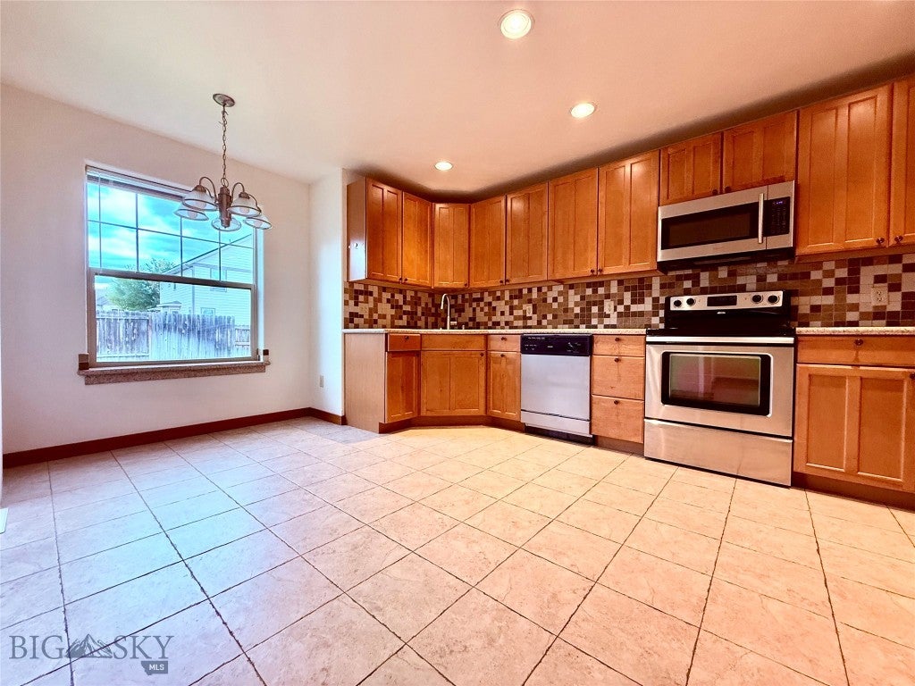 4662 Glenwood Drive