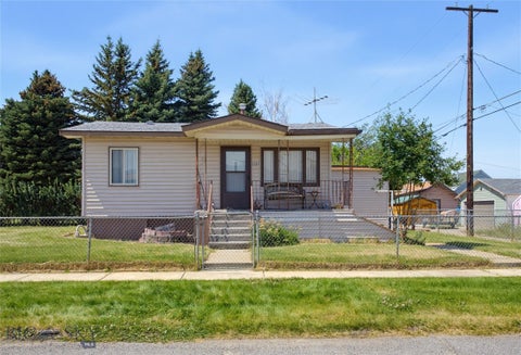 Photo of 2327 Garrison Avenue, Butte, MT 59701 (MLS # 413828)
