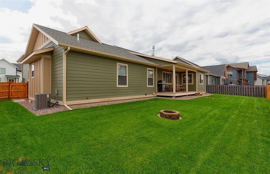Falcon Hollow - Residential