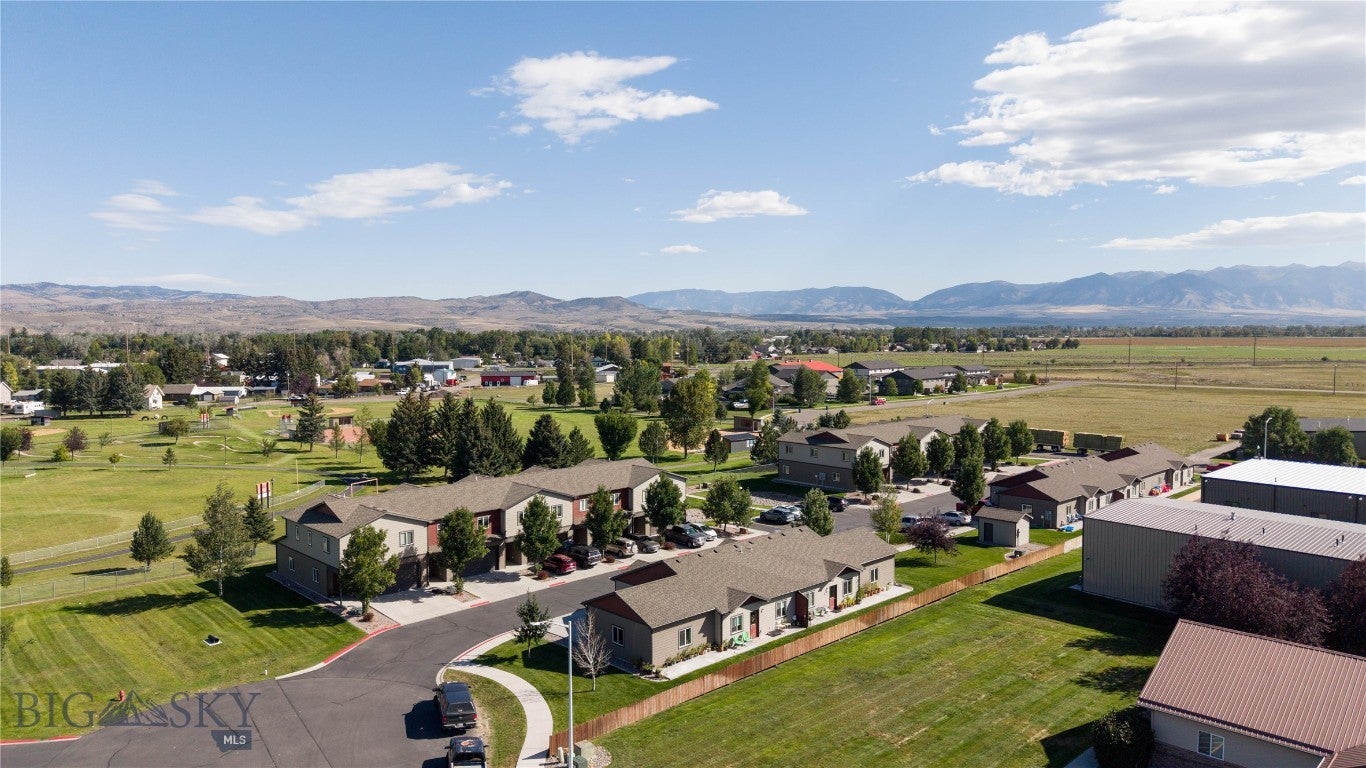 13 & 14 Moreland Court 101-102,301-305,701-904