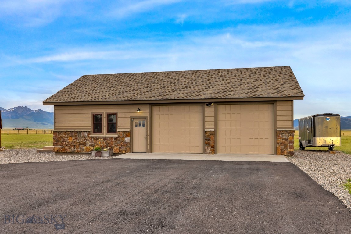Holding Pen - Residential