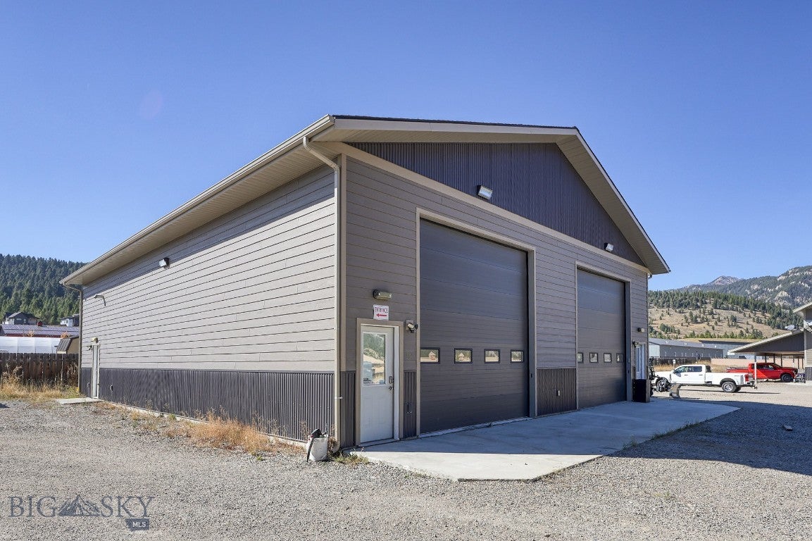 301 Cold Iron Road