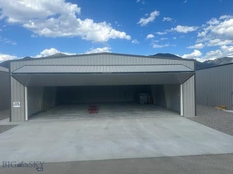 Shining Mountain Airpark - Commercial Sale