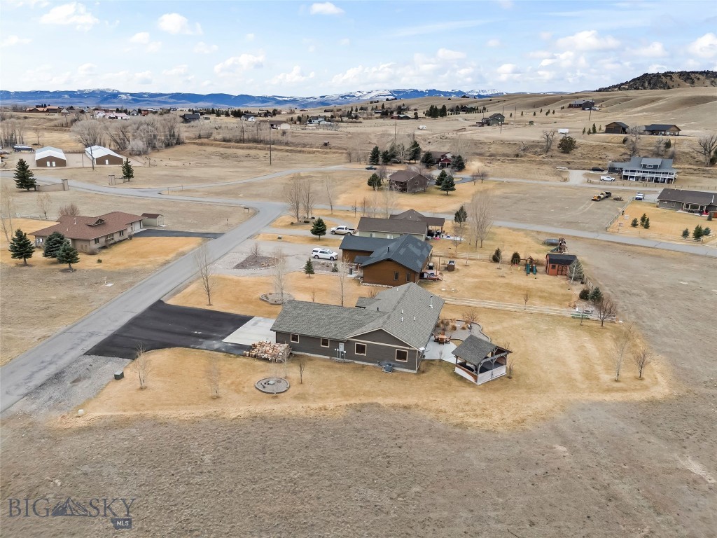 Valley Garden Golf Village - Residential