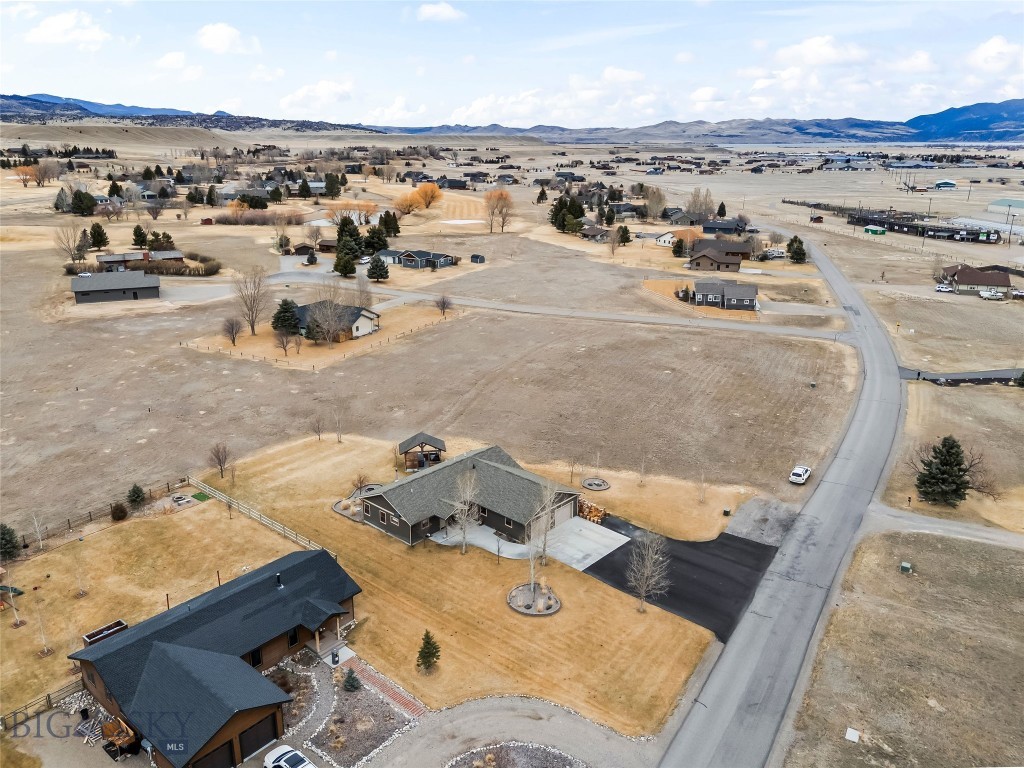 Valley Garden Golf Village - Residential