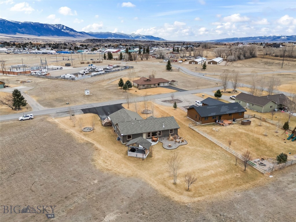 Valley Garden Golf Village - Residential