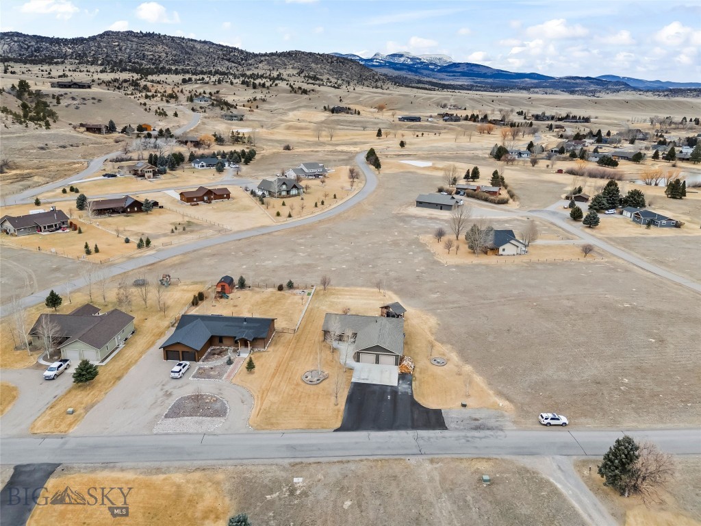 Valley Garden Golf Village - Residential