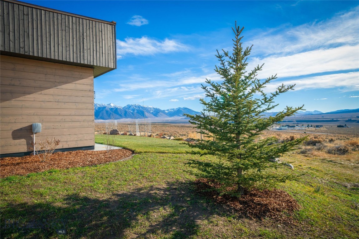 Pine Butte Ranch - Madison County - Residential